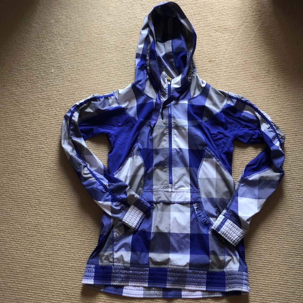 Lululemon 1/2 zip windbreaker